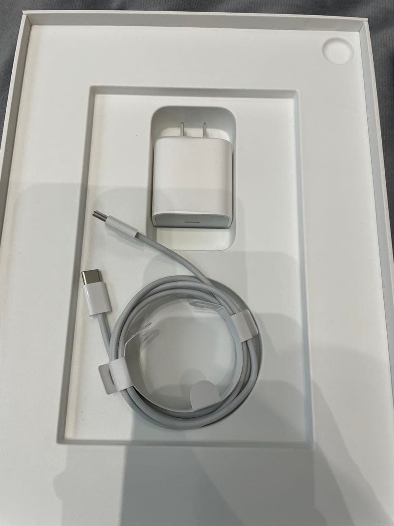 Apple iPad Air 第5世代 Wi-Fi 64GB ブルー