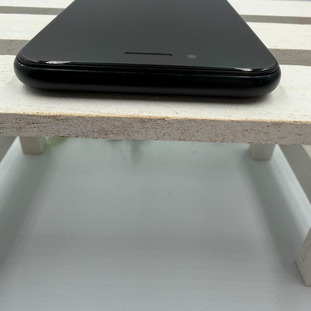 iPhone SE第3世代 64GB ミッドナイト 384