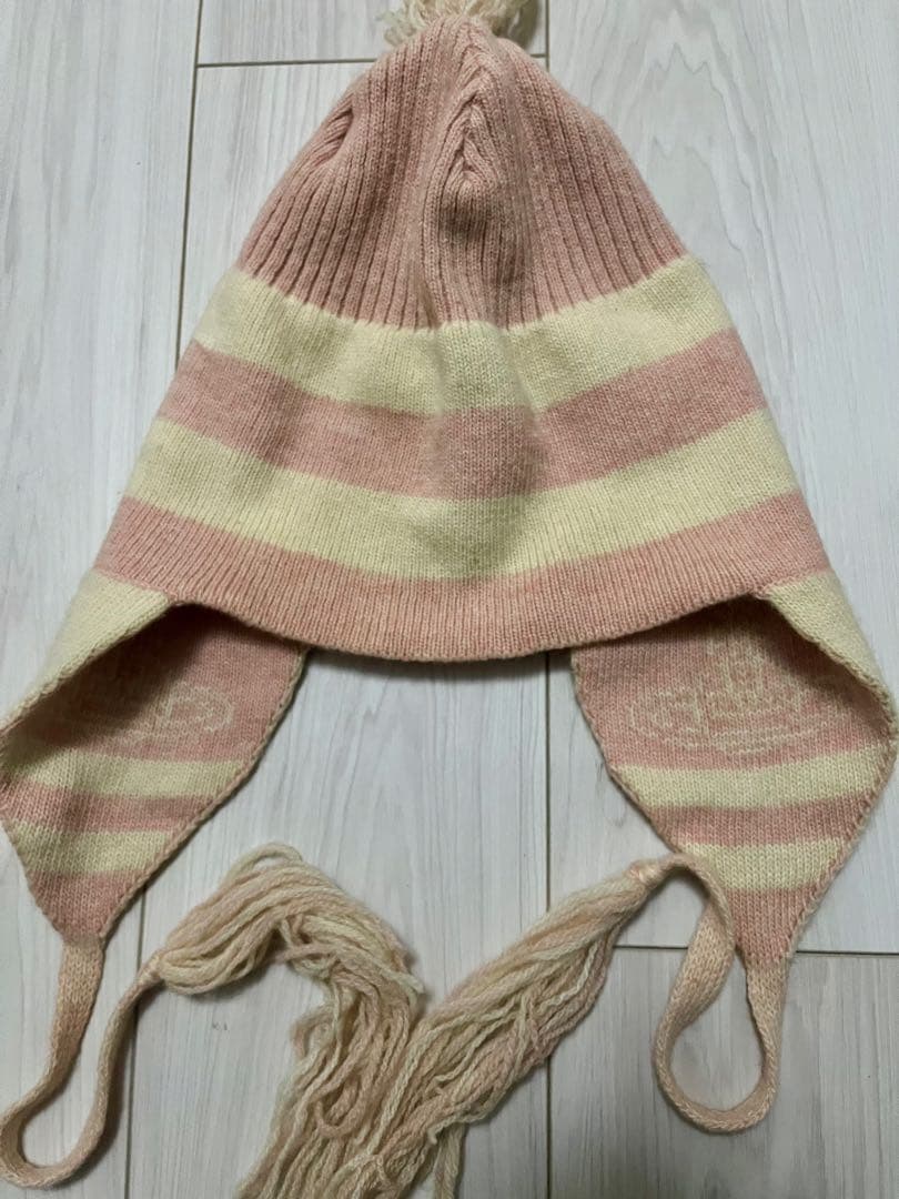 d*4様 Vivienne Westwood耳あて付きニット帽