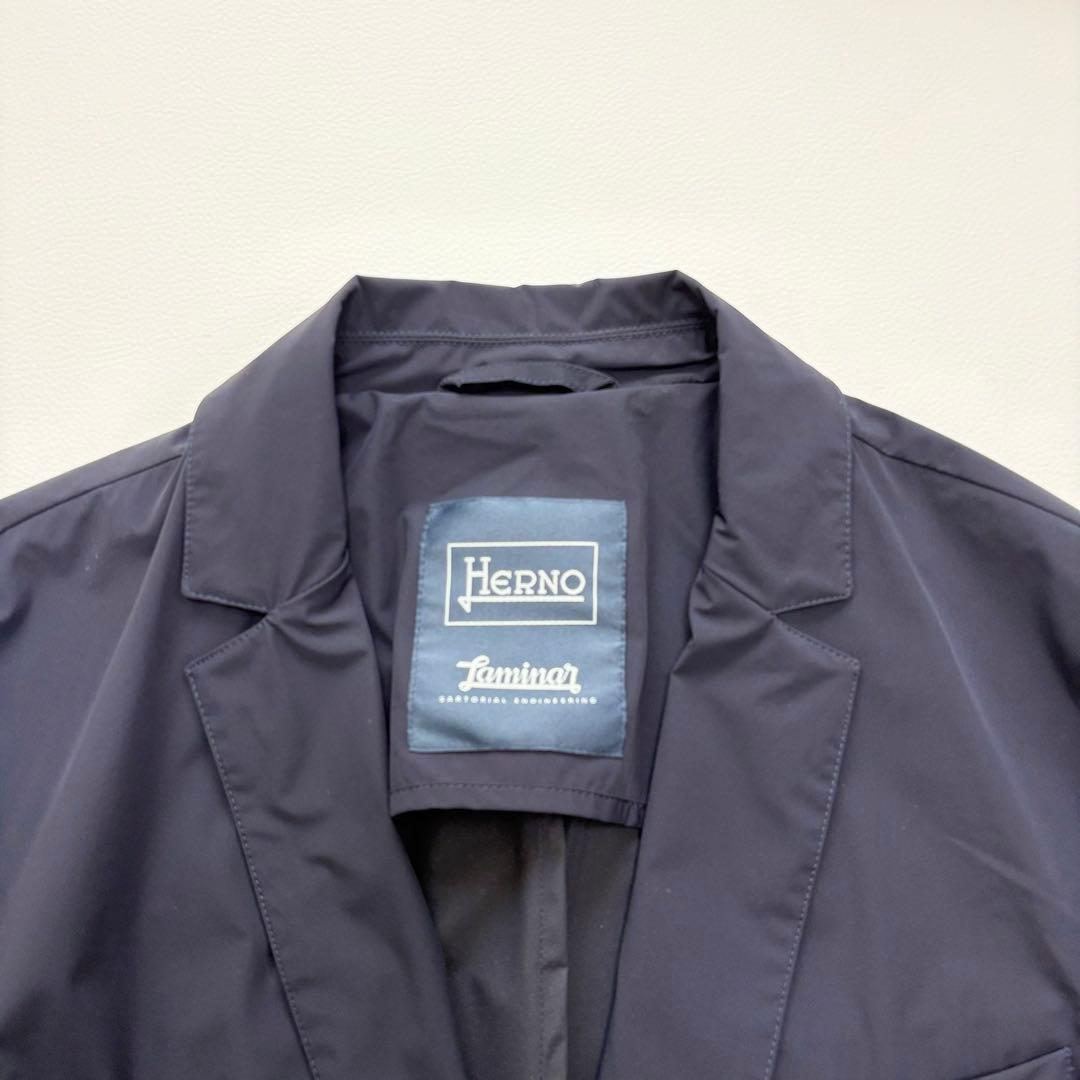 ヘルノ ラミナー 2024SS ネイビー テーラードジャケット 雑誌掲載