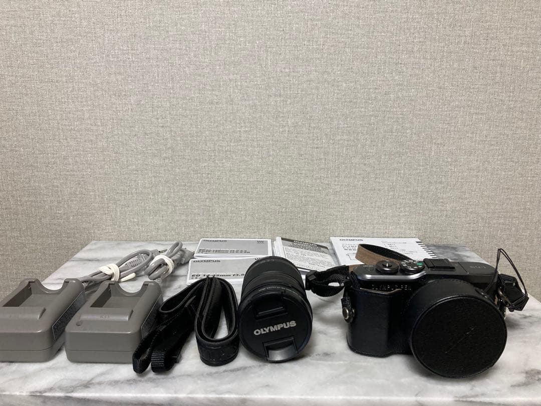 美品セットOLYMPUS オリンパス ミラーレス一眼カメラ PEN E-PL10