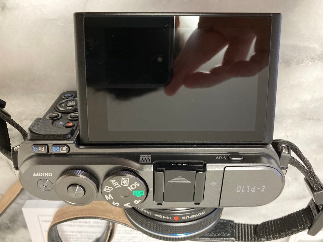 美品セットOLYMPUS オリンパス ミラーレス一眼カメラ PEN E-PL10