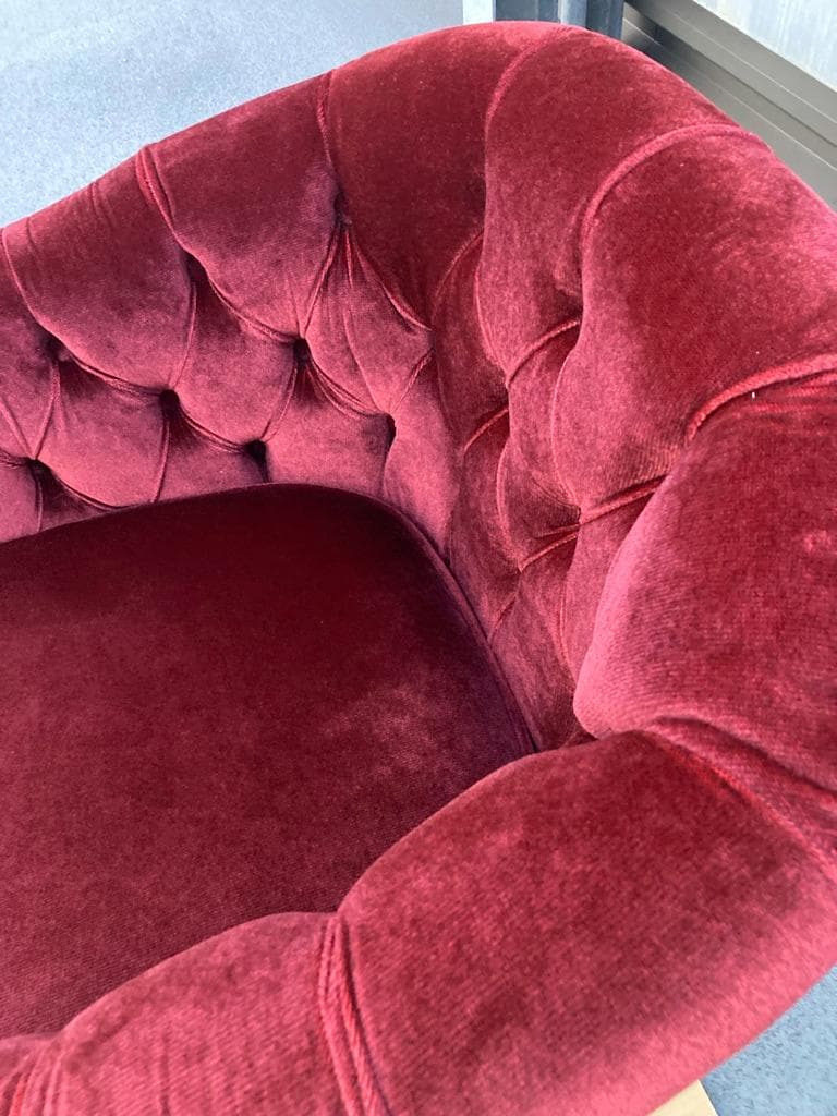 ヴィンセント　チェスターフィールド　1人掛けソファ　ベルベット　レッド