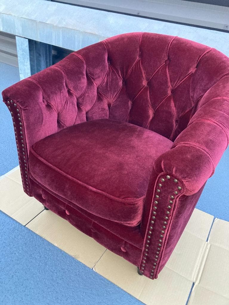 ヴィンセント　チェスターフィールド　1人掛けソファ　ベルベット　レッド