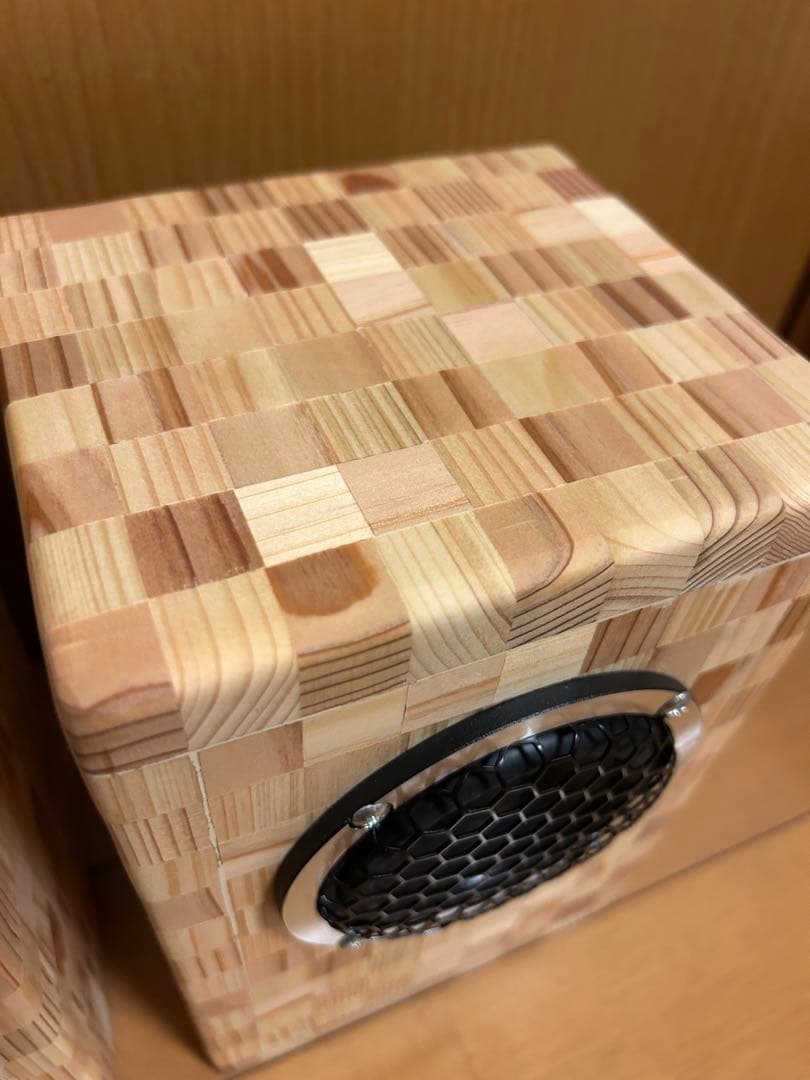 自作スピーカー 杉と桧の寄木細工