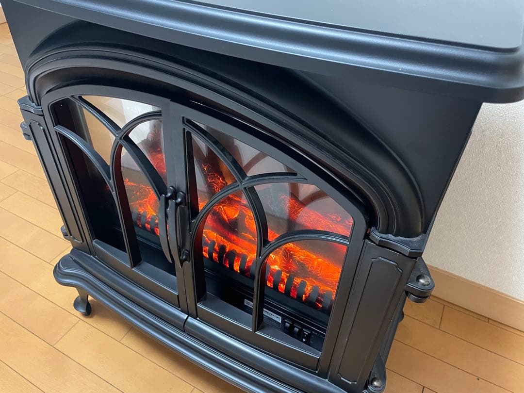 ニトリ　暖炉型　ワイド　ファンヒーター