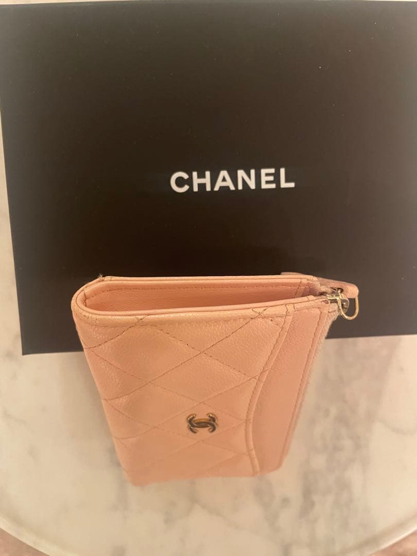 CHANEL ピンクレザー ケース