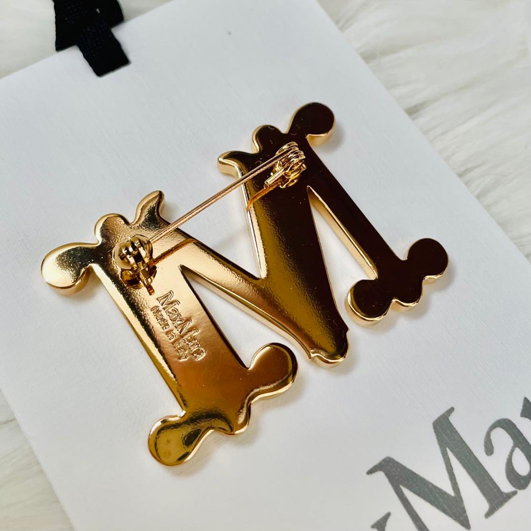 【新品未使用】Max Mara バス クリスタル ブローチ