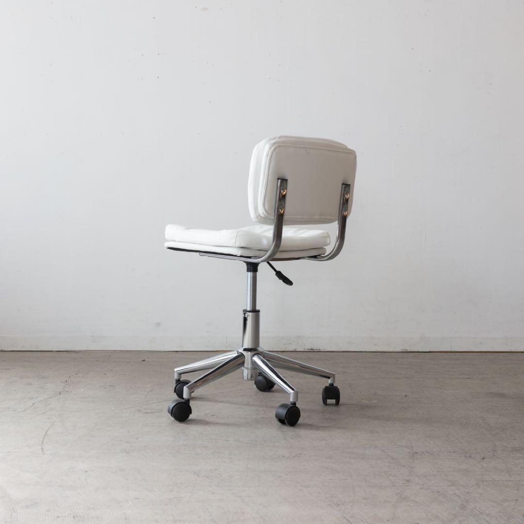 デスクチェア　RKC-301WH 高さ調節可能