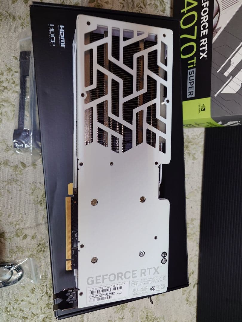 h*n様 【正常動作】GeForce RTX 4070 Ti Super Whi