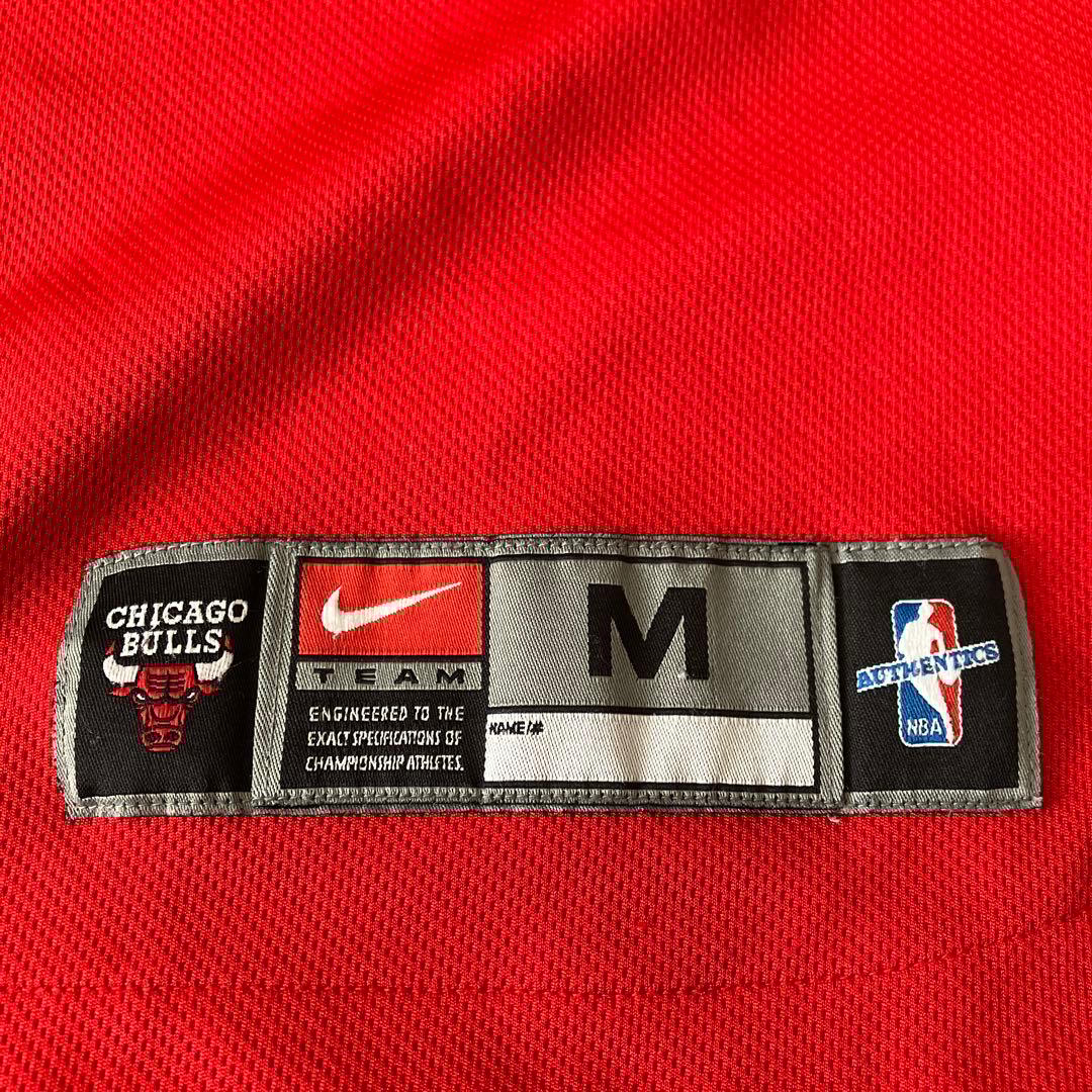 NIKE NBA シカゴ ブルズ ウォームアップシャツ ジャージ Mサイズ