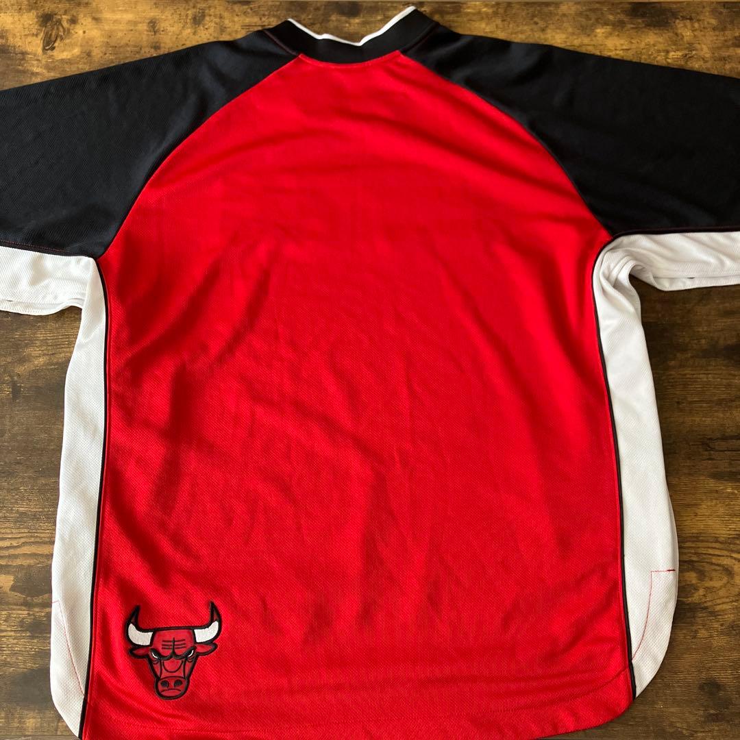NIKE NBA シカゴ ブルズ ウォームアップシャツ ジャージ Mサイズ