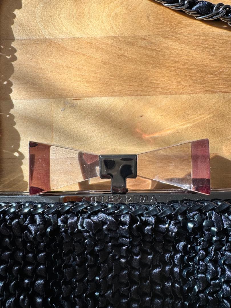 アンテプリマ　ワイヤー✖️サテンクラッチショルダー2wayバック