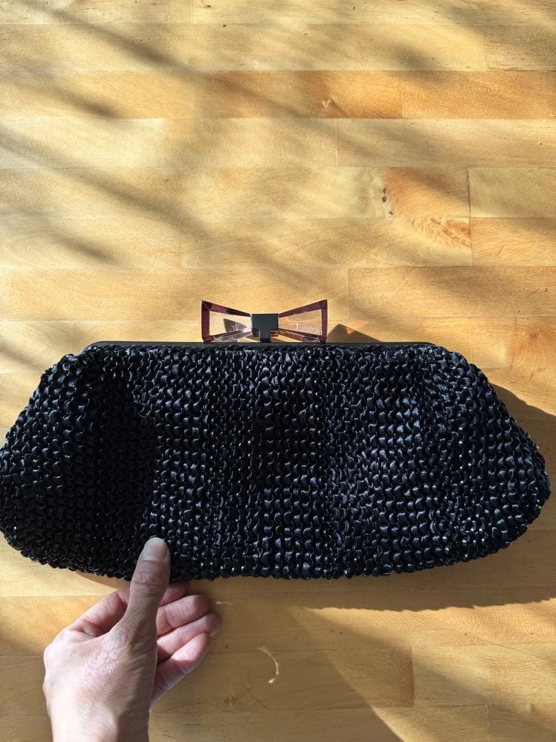 アンテプリマ　ワイヤー✖️サテンクラッチショルダー2wayバック