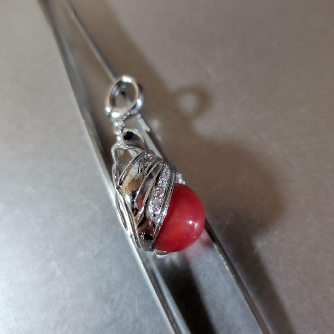 ペンダントトップ　Pt900　K14WG　珊瑚　ダイヤ計0.12　13.23g