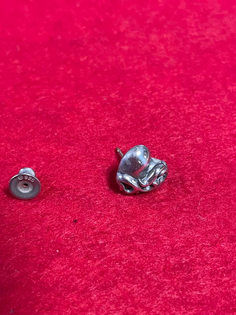 正規品クロムハーツ　ハートピアス