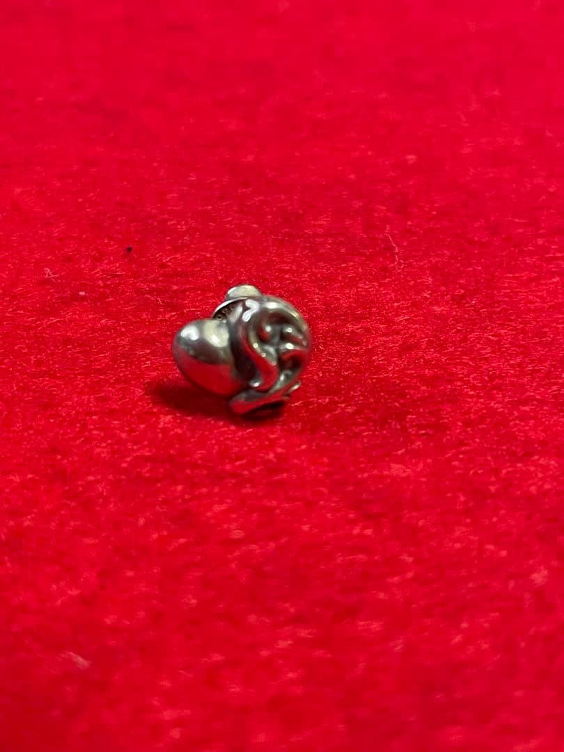正規品クロムハーツ　ハートピアス