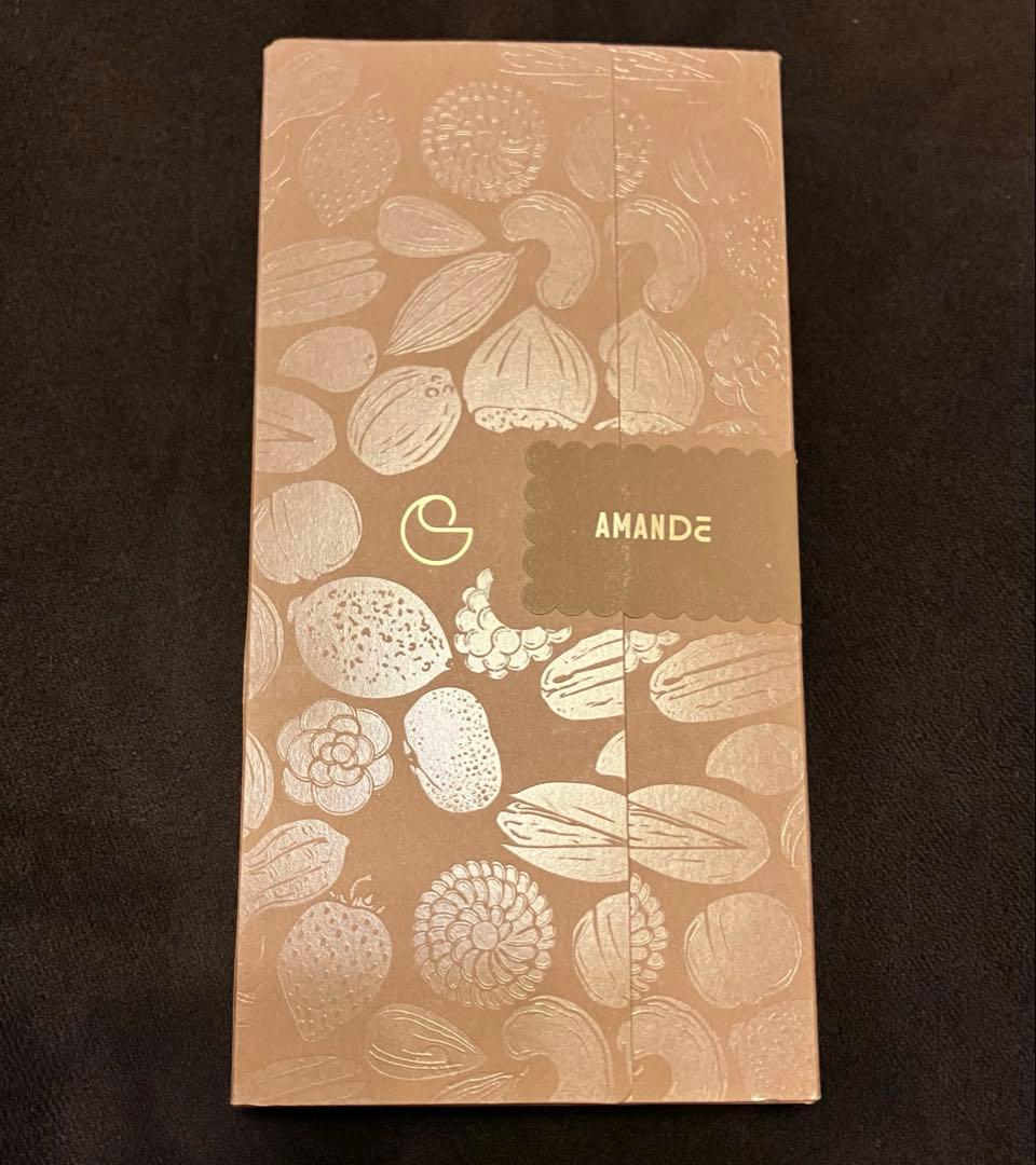 セドリックグロレ タブレット アマンド ショコラ オ レ