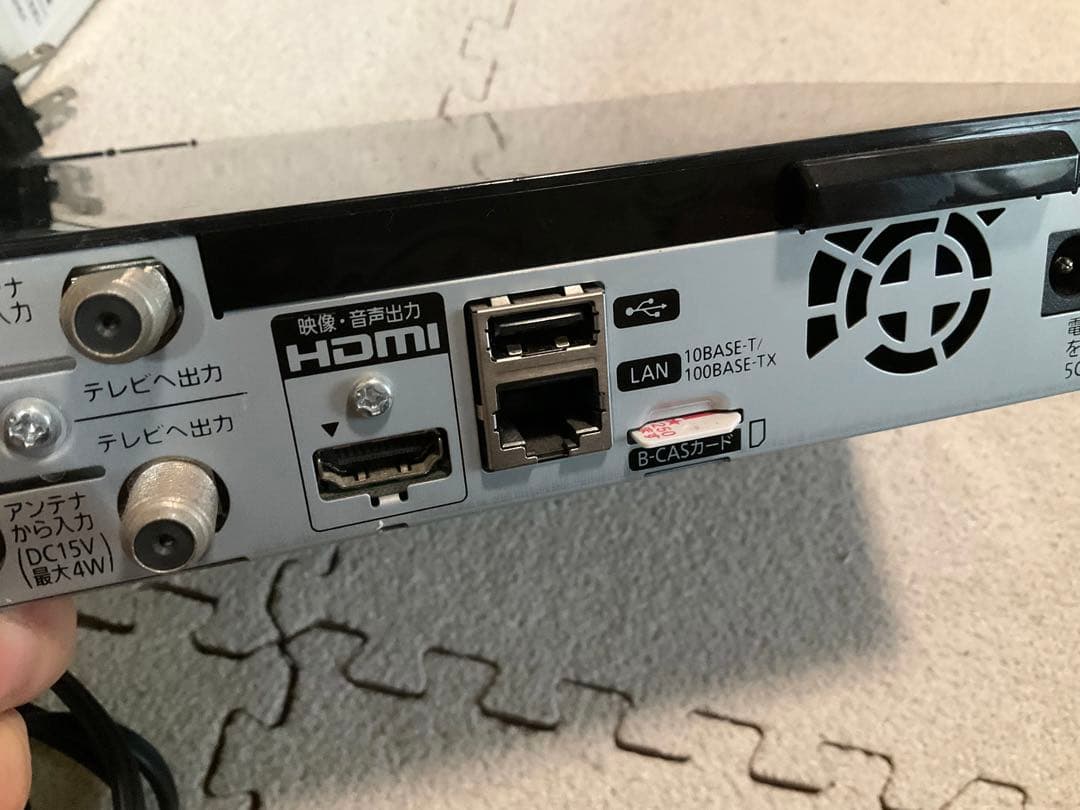 19型 液晶テレビ UN-19F5D チューナー UN-E5S パナソニック