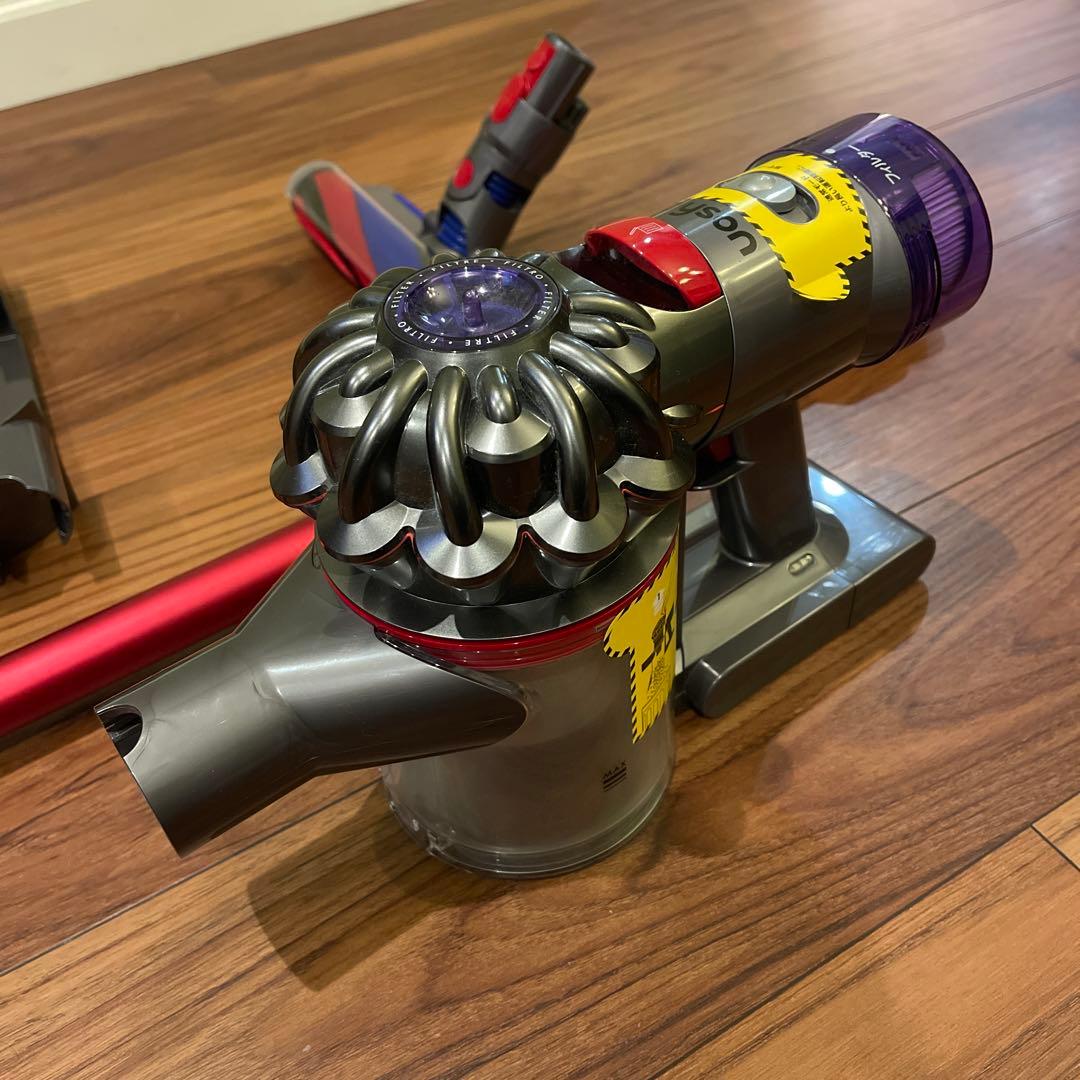 使用回数少 dyson ダイソン SV10K v8 slim fluffy