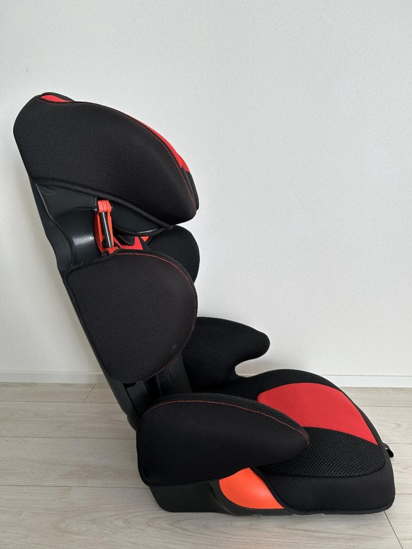 ジュニアシート　ISOFIX　ジョイソン・セイフティ・システムズ
