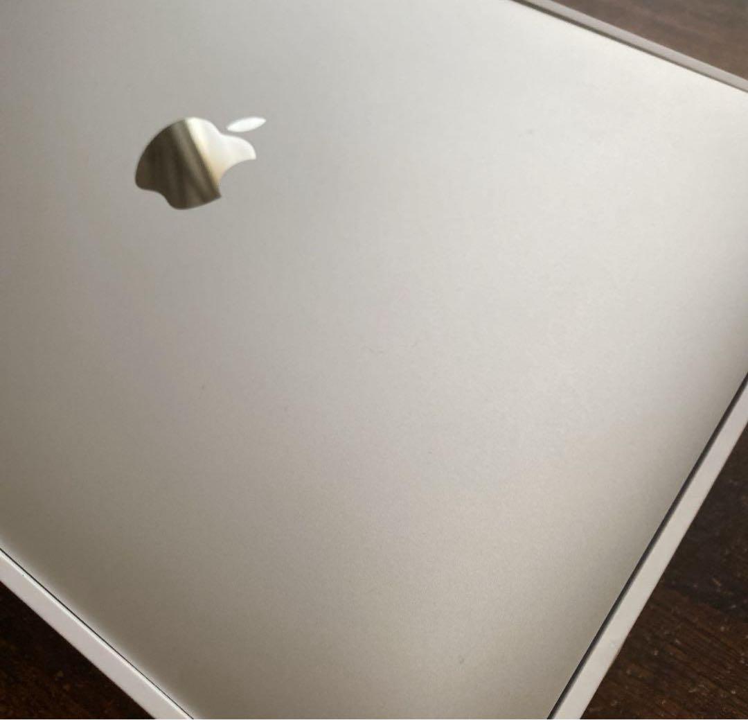 Apple MacBook Air 13インチ M1シルバー MGN93J/A