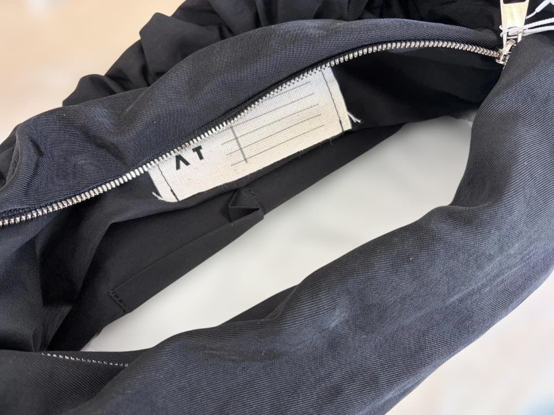 【新品】OUAT(オーユーエーティー)　オフィスバッグ　ブラック