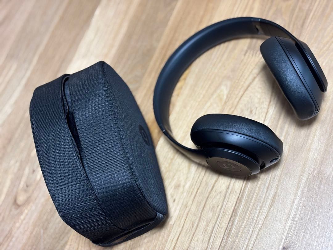 Beats Studio Pro ブラック ワイヤレスヘッドホン 収納ケース付き