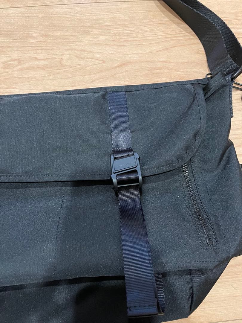 AMIACALVA MESSENGER BAG シンゾーン