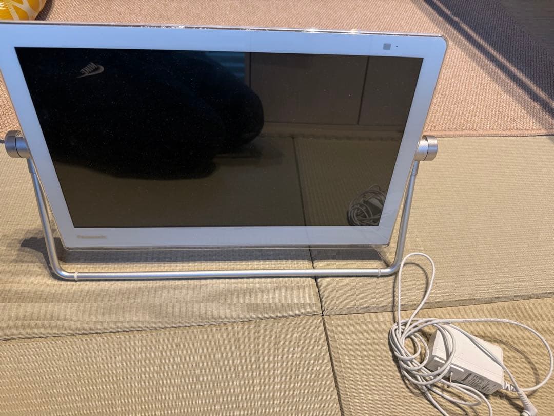 ポータブルテレビ UN-TD7S ホワイト