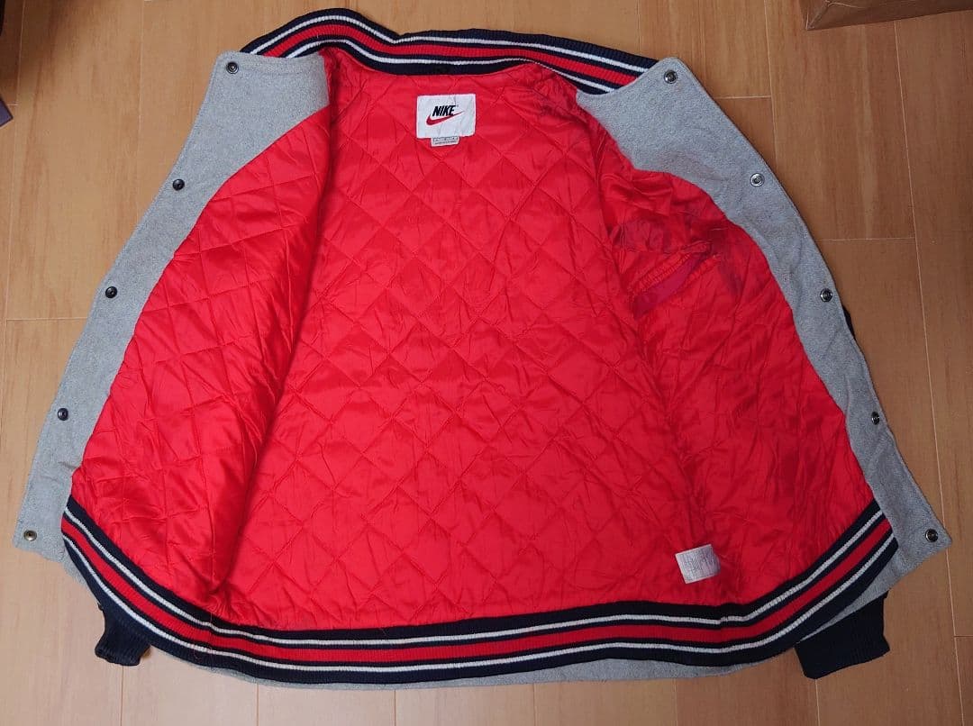 NIKE 90's　ヴィンテージスタジャン