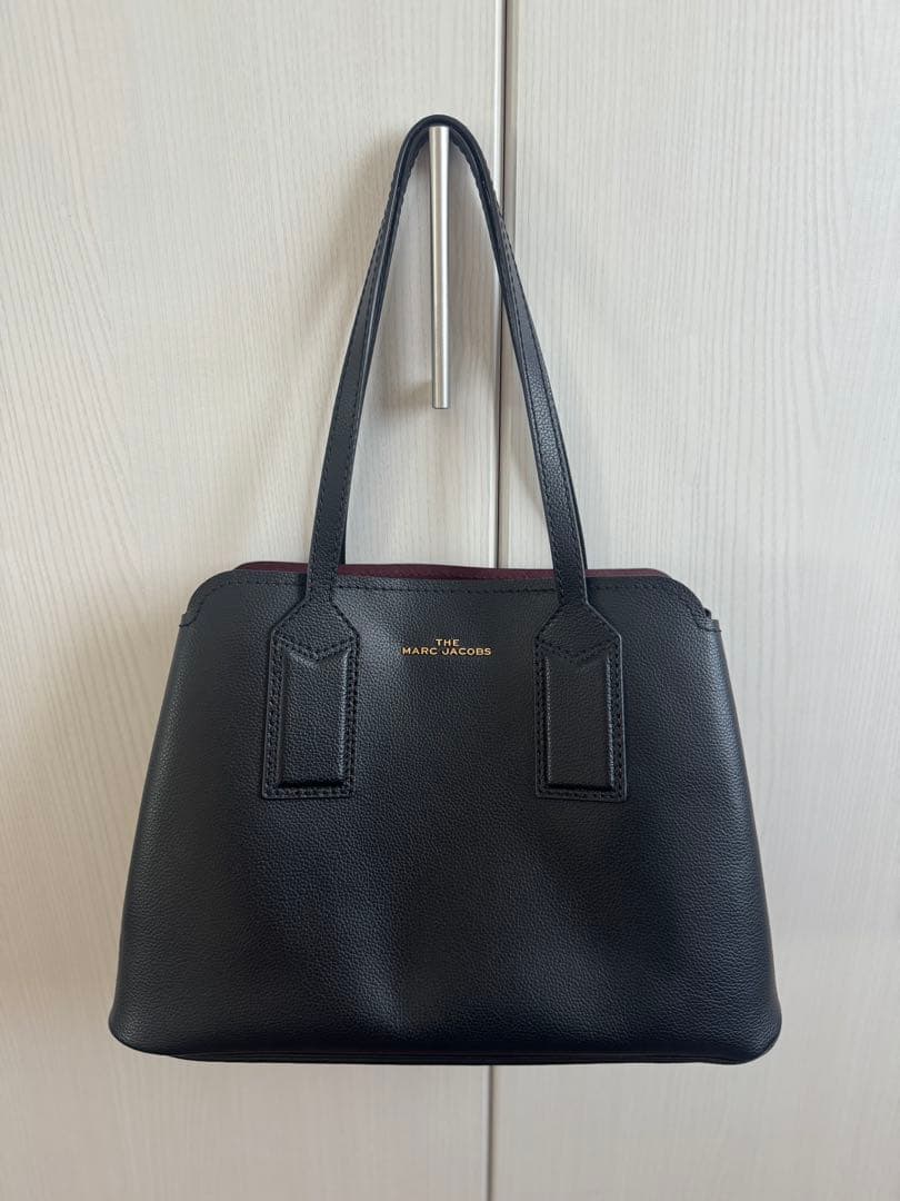 MARC JACOBS ブラックトートバッグ