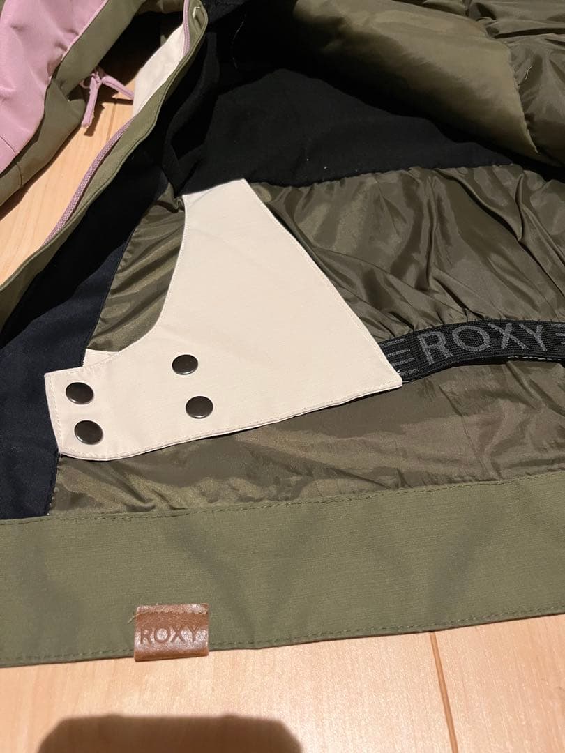 【特別値引】ROXY スノーボーウェア上下セット レディースSサイズ