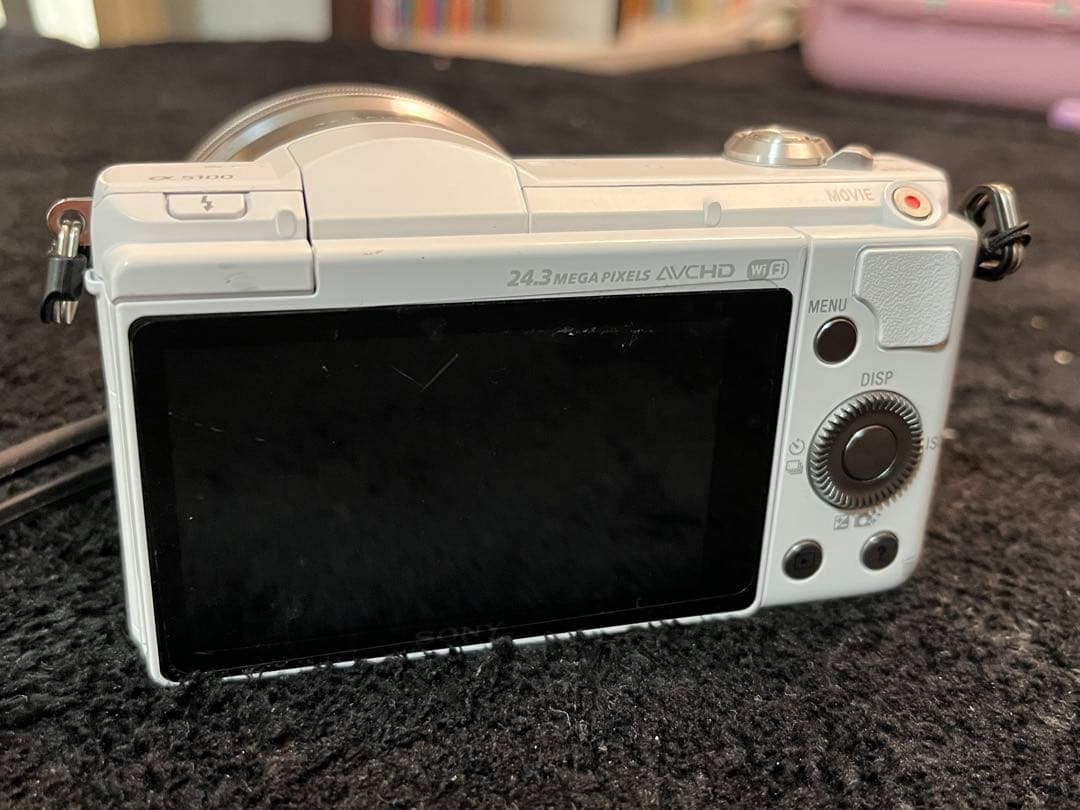 SONYソニーa5100 ILCE-5100USB充電可能ホワイトミラーレス一眼