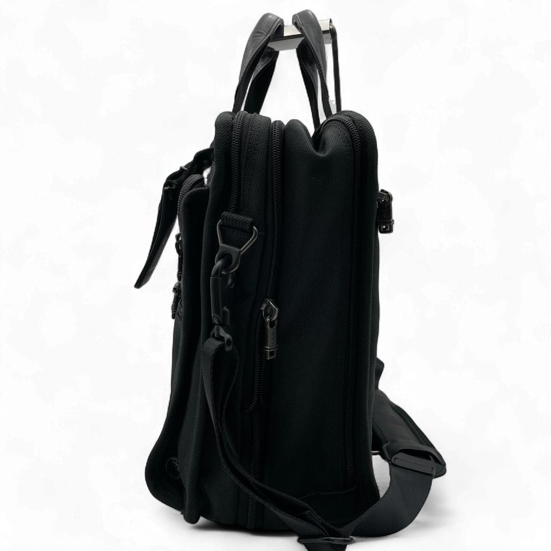 良品 TUMI ビジネスバッグ ナイロン ブラック エクスパンダブル