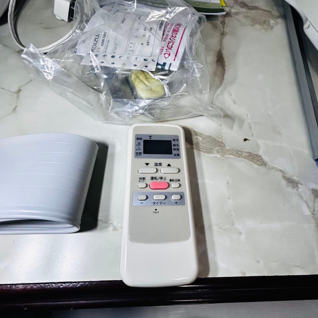 極美品 ウィンドウエアコン KOIZUMI KAW-1602 窓用 2020年製