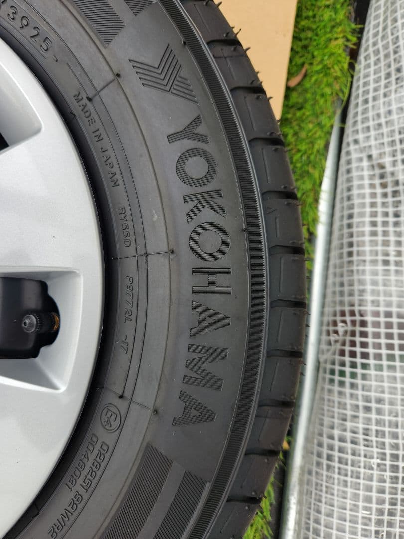 エブリィDA17V新車外し 12インチ タイヤホイールセット