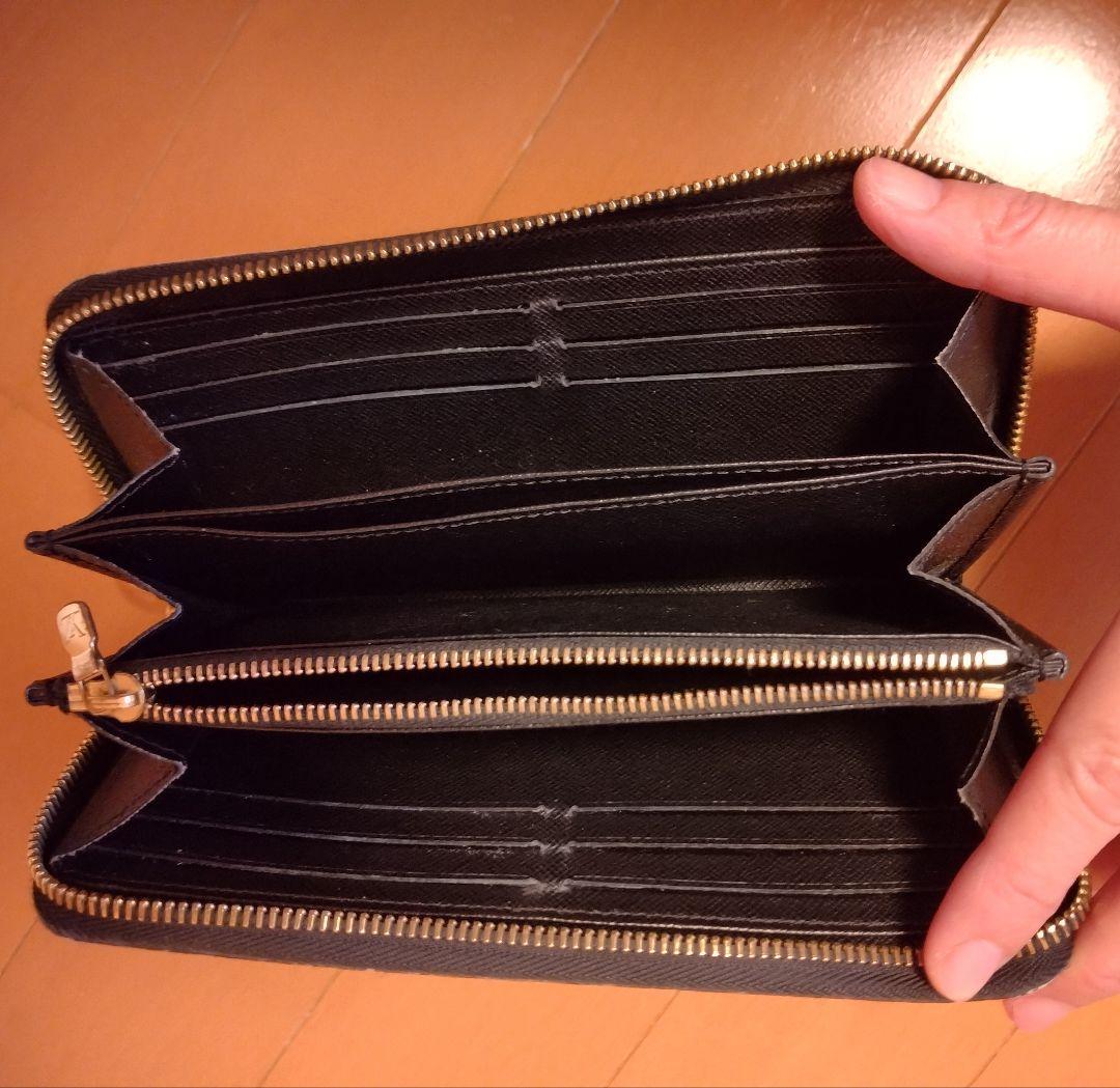 ルイヴィトン ジッピーウォレット ゲームオン