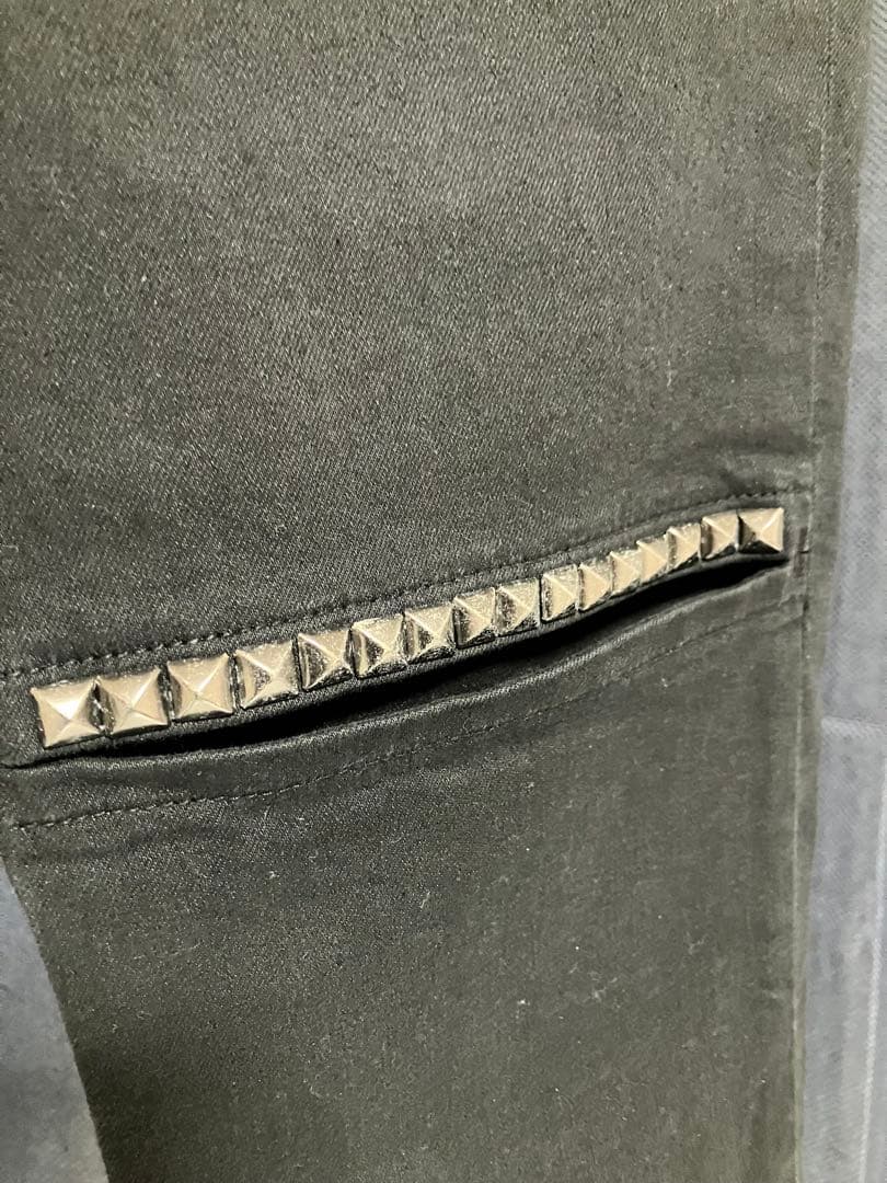 ヒステリックグラマー　ブラック　スタッズデニム　31インチ　ひざ開き加工