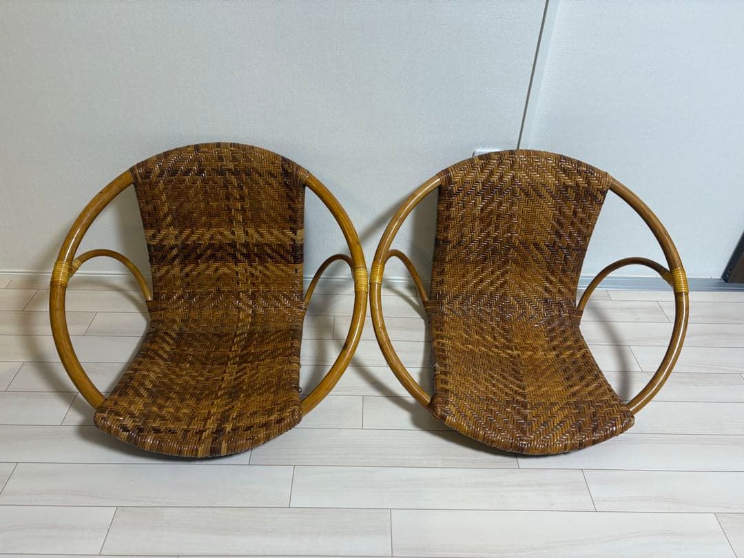 ラタン　丸座椅子　2台セット　アジア　レトロ