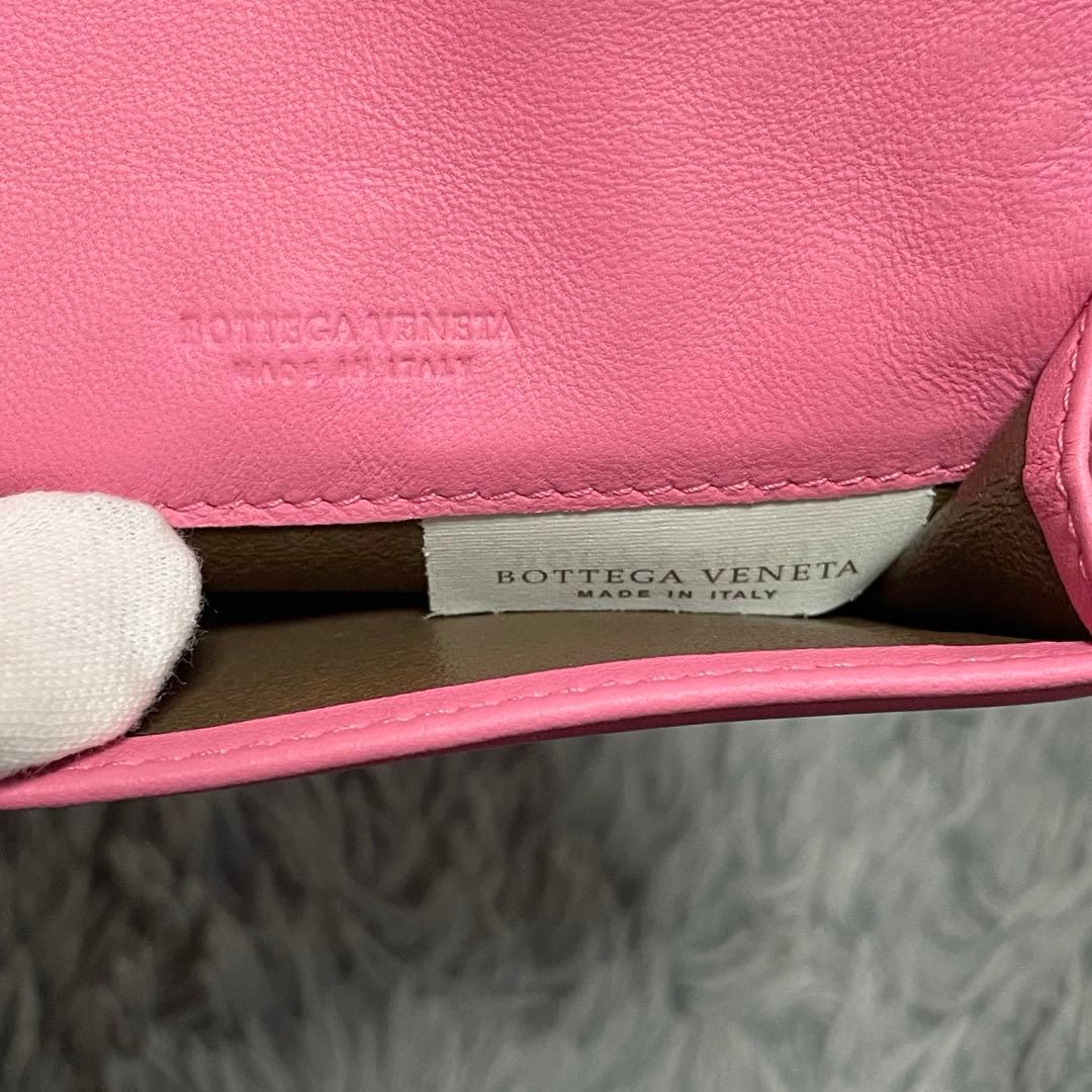 【未使用】BOTTEGA VENETA ピンク名刺入れ