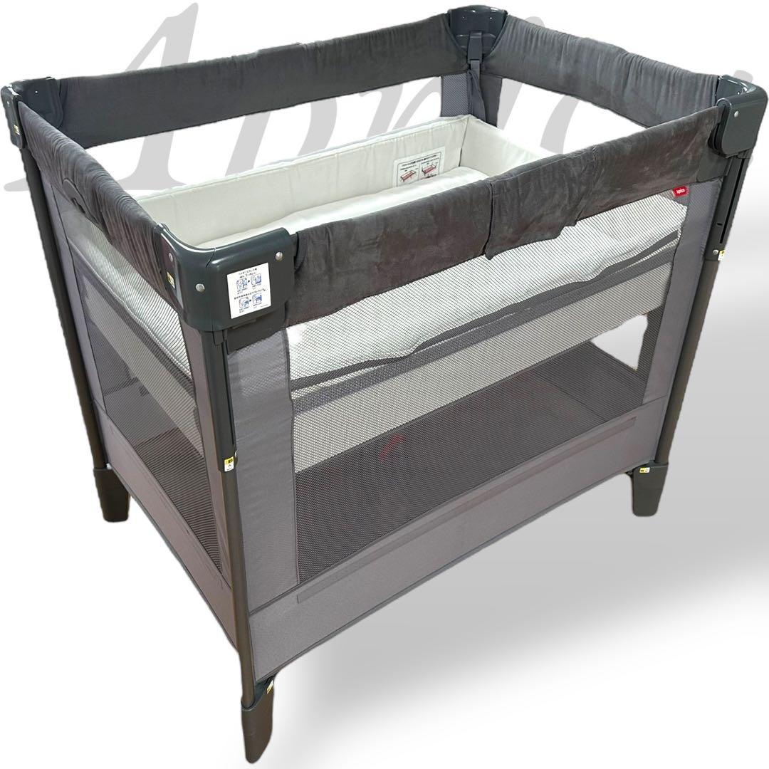 美品　アップリカ　ココネル　エアー　プラス　ベビーベッド　ベビーサークル