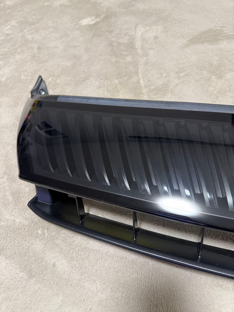 B*d様 60系ハリアー純正フロントグリル53114-48030740新車外し保