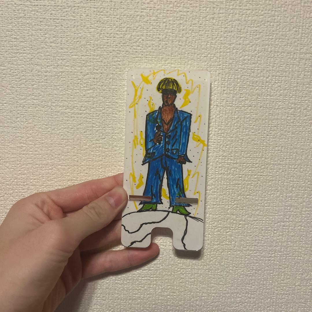 タイラーザクリエイタースマホたて