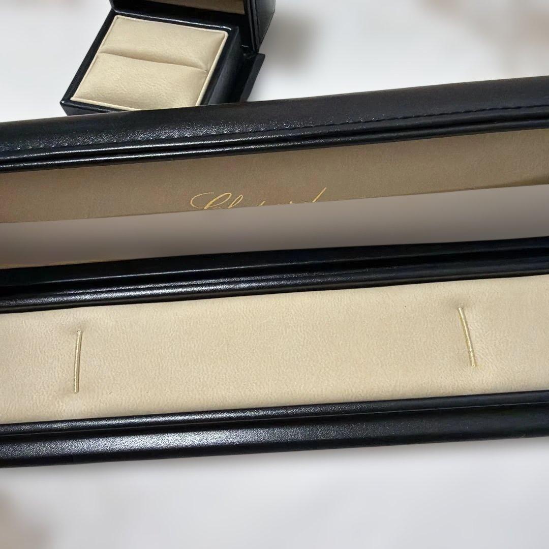 ヴァンクリーフ緑スエードバンド 時計ケース ショパール指輪と時計ケース空き箱