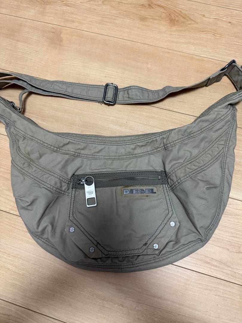 Q*2様 DIESEL Y2K archive 00s ワンショルダー　スリング