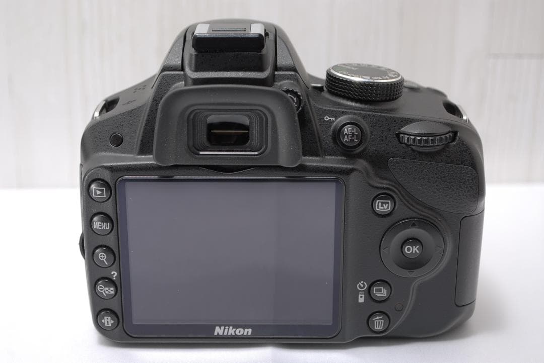 ✨元箱付き✨Nikon D3200 レンズキット 初心者 スマホ転送 一眼レフ