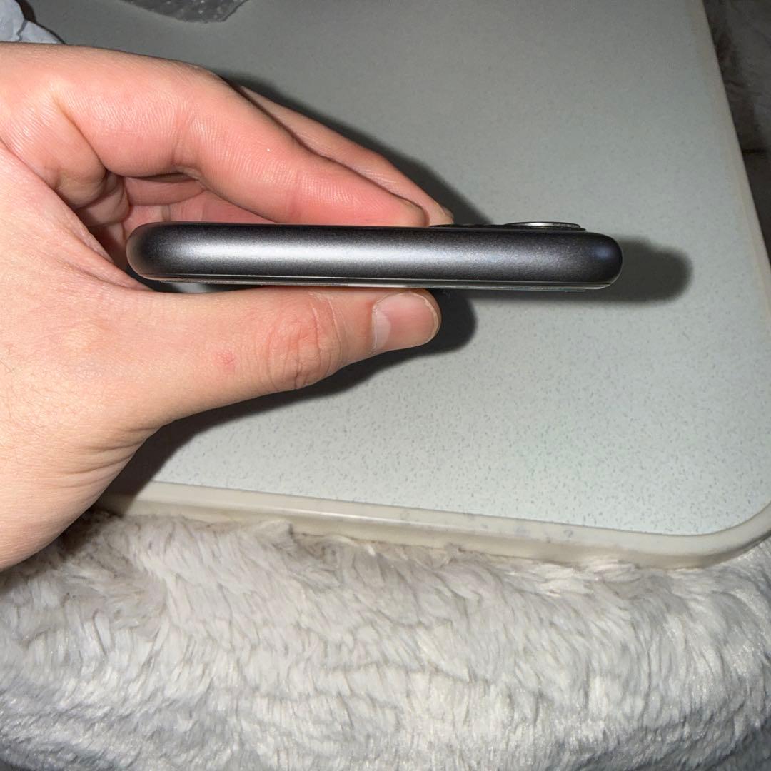 Apple iPhone 11ブラック128GB