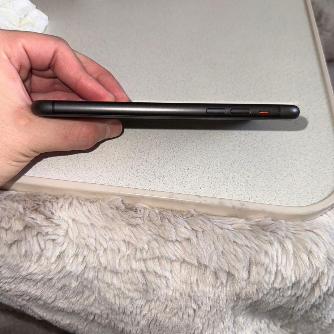 Apple iPhone 11ブラック128GB