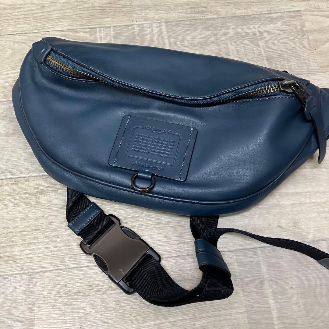 COACH コーチ　リビントン ベルトバッグ　ウエストバック37951 ネイビー